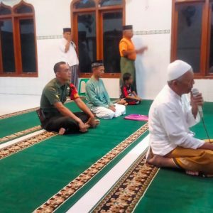 Sholat Subuh Berjamaah, Ajang Silaturahmi Babinsa Dengan Masyarakat
