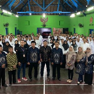 Babinsa Wonosari Hadiri Pelantikan Ketua dan Anggota KPPS Wilayah Kecamatan Wonosari