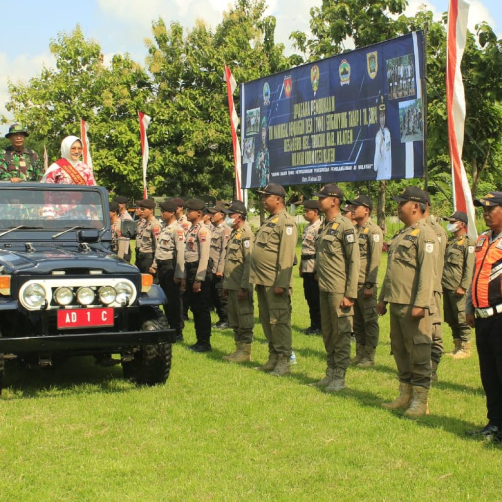 TNI dan Rakyat Semangat Gelar TMMD