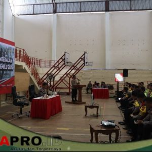 424 Personel Mendapatkan Pengarahan dan Pembekalan dari Wakapolres Semarang