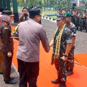 Kunjungi Kodim 0421/LS, Pangdam II/Sriwijaya Berikan Apresiasi dan Arahan Pada Babinsa Sebagai Ujung Tombak TNI