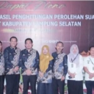 KPU LAMPUNG SELATAN MENGGELAR RAPAT PLENO TERBUKA