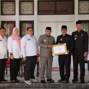 Pemkab Lamsel Raih Penghargaan Sebagai Kabupaten Bebas Frambusia dari Kemenkes RI