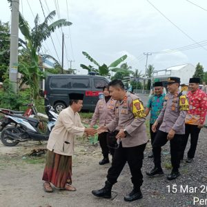 Polres Lampung Selatan Berbagi Berkah Ramadhan di Jumat Curhat Polsek Penengahan