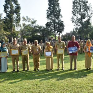 Walikota Gelar Apel Bersama Dengan Seluruh ASN di Lingkungan Pemerintah Kota Salatiga