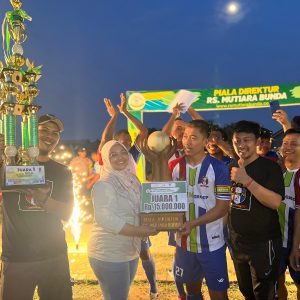 Juragan 884 FC Juara Turnamen Piala Direktur RS Mutiara Bunda