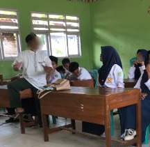Diluar Nalar!!, Kamad MTs Islamiyah Ketapang Intimidasi Siswi Dengan Arogan