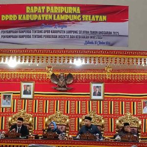 Rapat Paripurna DPRD Lampung Selatan, Pandu Kesuma Dewangsa Sampaikan Ranperda Tahun 2025