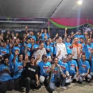 Ramai Ramai Ratusan Warga Datangi Rumah Fuad Amrullah