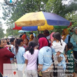 Pedagang Cilok Mengaku Dapat Berkah Kampanye Suprapto-Fuad di Desa Tanjung Menang