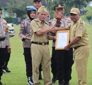 Polres Semarang Berikan Penghargaan Instansi Dalam Membantu Ciptakan Kamtibmas Kondusif.