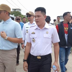 Bupati dan wakil Bupati Lampung Selatan terpilih Sambangi Beri Bantuan ke Warga Dampak Banjir ROB di Bandar Agung