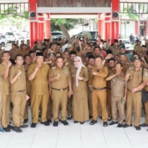 Dihadapan Seluruh Kades, Bupati Nanang Ermanto Ungkap Tips Agar Selalu Happy dengan Perbanyak Rasa Bersyukur