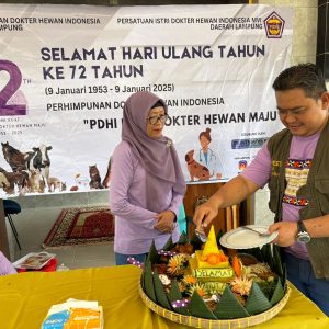 Peringatan Hari Ibu dan HUT PDHI Lampung, Baksos Penuh Makna