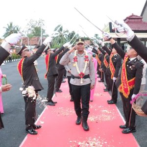 Tradisi Welcome And Farewell Parade Sambut Kapolres Tulang Bawang