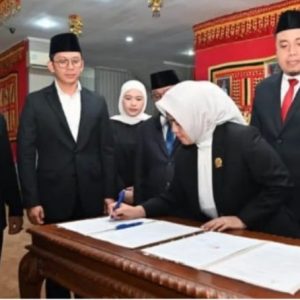 DPRD Lamsel Tetapkan Radityo Egi Pratama-M. Syaiful Anwar Sebagai Bupati dan Wakil Bupati Terpilih Periode 2025-2030