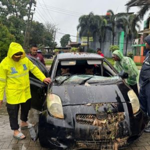 Warga Bandar Lampung Tewas Terseret Banjir, Terjebak dalam Mobil hingga Masuk Drainase