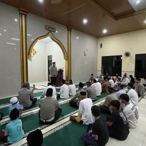 Kapolres Lampung Selatan Gelar Safari Subuh Masjid Muhlisin Lakar, Kelurahan Way Urang