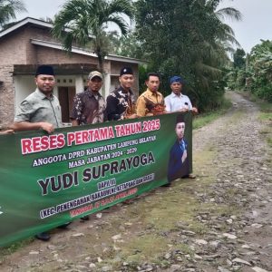 DPRD Lamsel Yudi Suprayoga Tinjau Jalan di Ruguk, 30 Tahun Tak Tersentuh Pembangunan