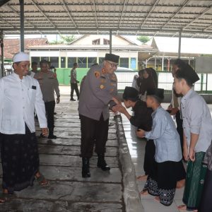 Kapolres Lamsel Temu Tokoh Pengurus Ponpes Darul Ma’arif