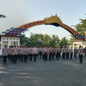 Pastikan Aksi Buruh Berlangsung Damai, Polres Lamsel Tingkat Pengamanan