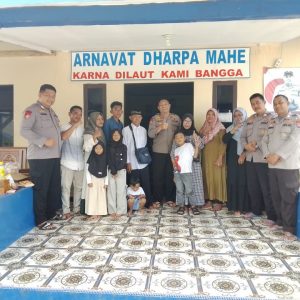 Sat Polairud Polres Lampung Selatan Terima Silaturahmi Keluarga Korban Tenggelam yang Ditemukan di Perairan Pulau Sebesi