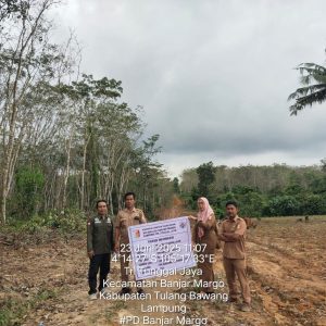 Kampung Tri Tunggal Jaya Bangun JUT Sepanjang 900 Meter