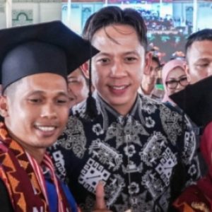 Wisuda Perdana An Nur, Jalan Rp11 Miliar Jadi Bukti Dukungan Bupati Egi untuk Pendidikan
