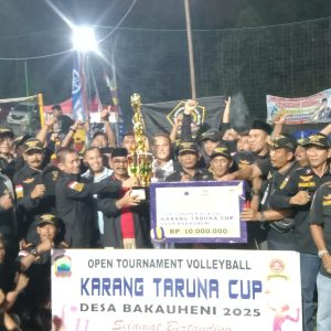 Tim LAPBAS Juara di Grand Final Open Turnamen Volly Ball Karang Taruna Cup Bakauheni