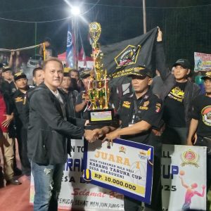 Camat Bakauheni Resmi Tutup Open Turnamen Volly Ball Karang Taruna Cup Bakauheni, Furqonuddin; Bisa Meningkatkan UMKM
