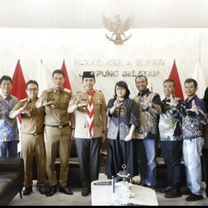 Kepala DPMPPTSP Lamsel Dampingi Bupati Radityo Egi Pratama Terima Audiensi DPD REI Lampung 