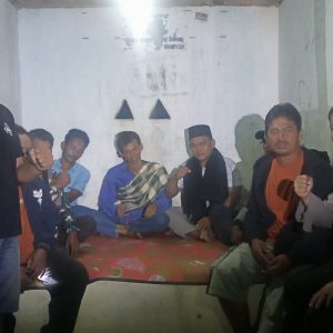 Babinkamtibmas Polsek Banjar Agung AIPDA Azwar Ajak Warga  Kampung Mekar jaya Jangan malas Ronda
