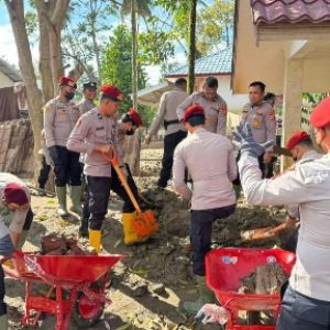 Polres Pidie Jaya Gelar Bakti Sosial di Dua Lokasi Terdampak Banjir Bandang