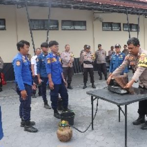 Polres Lamsel Gelar Pelatihan Bhabinkamtibmas sebagai Polisi Penolong Masyarakat