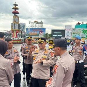 Biro Sdm Polda Lampung Berbagi Kebahagiaan, Bagikan Ratusan Takjil Pada Pengendara