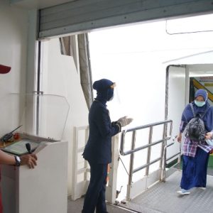 H-8, Realisasi Penumpang Menyeberang dari Jawa ke Sumatera Turun 23,2 %