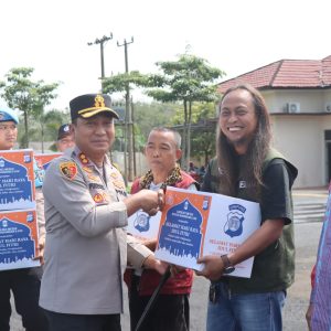 Polres Mesuji Bagikan Bingkisan Lebaran kepada Insan Pers Pokja Humas, Apresiasi Sinergi Pemberitaan