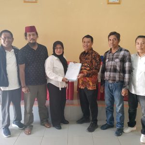Retno Damayanti, SH   Resmi Ajukan Berkas Pendaftaran di Pilkakam PAW Kampung Tri Tunggal Jaya