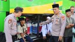 Jajaran Polres Mesuji Lakukan Pengamanan dan Menghadiri Pelepasan Jamah Haji 2026 di Masjid Jami’ Arriyad Brabasan
