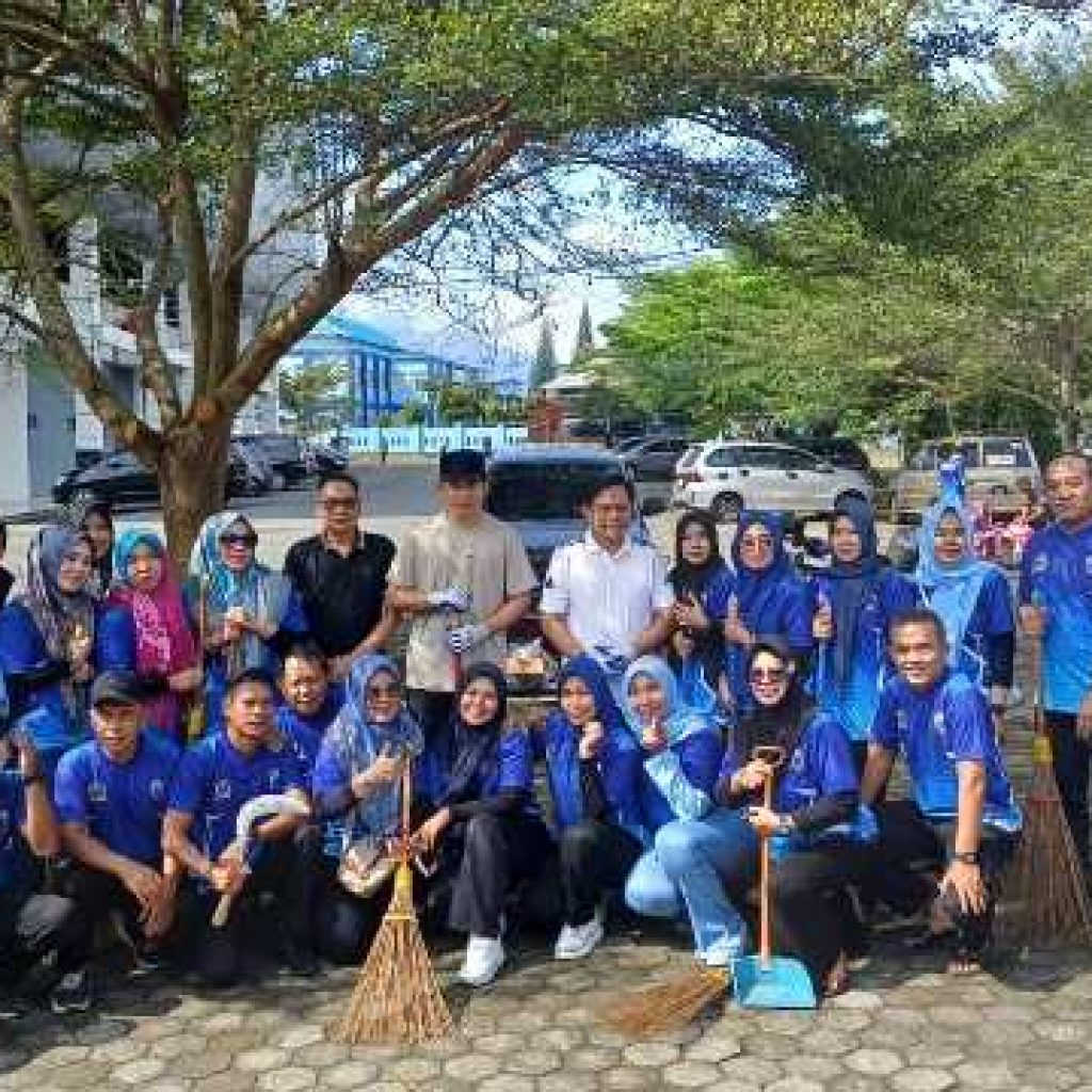 Bupati Radityo Egi Pratama Berbaur Bersama Pegawai Sekretariat DPRD Lamsel Dalam Program Lampung Selatan HELAU