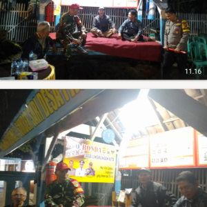 Tingkatkan Keamanan Desa Babinsa Koramil 03/Penengahan Pelopori Siskamling